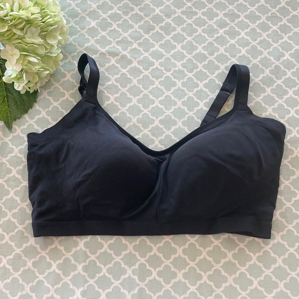 NWOT Warner’s Easy Does It Black Wireless Comfort Bra Bralette 2XL